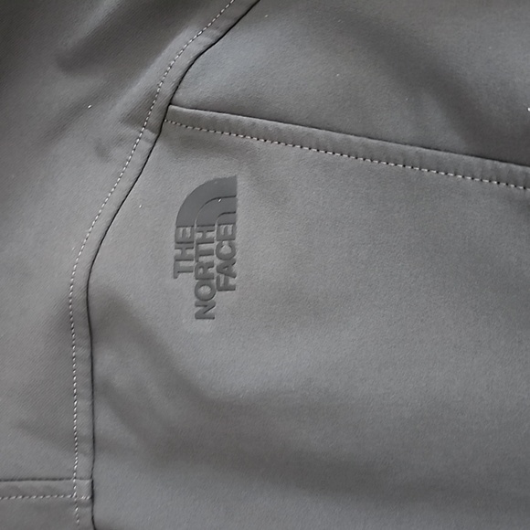 Wm The North Face Windwall Jacket 'Sm - Picture 7 of 7